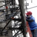 Lawmaker wants deadline set for telcos to improve internet speed